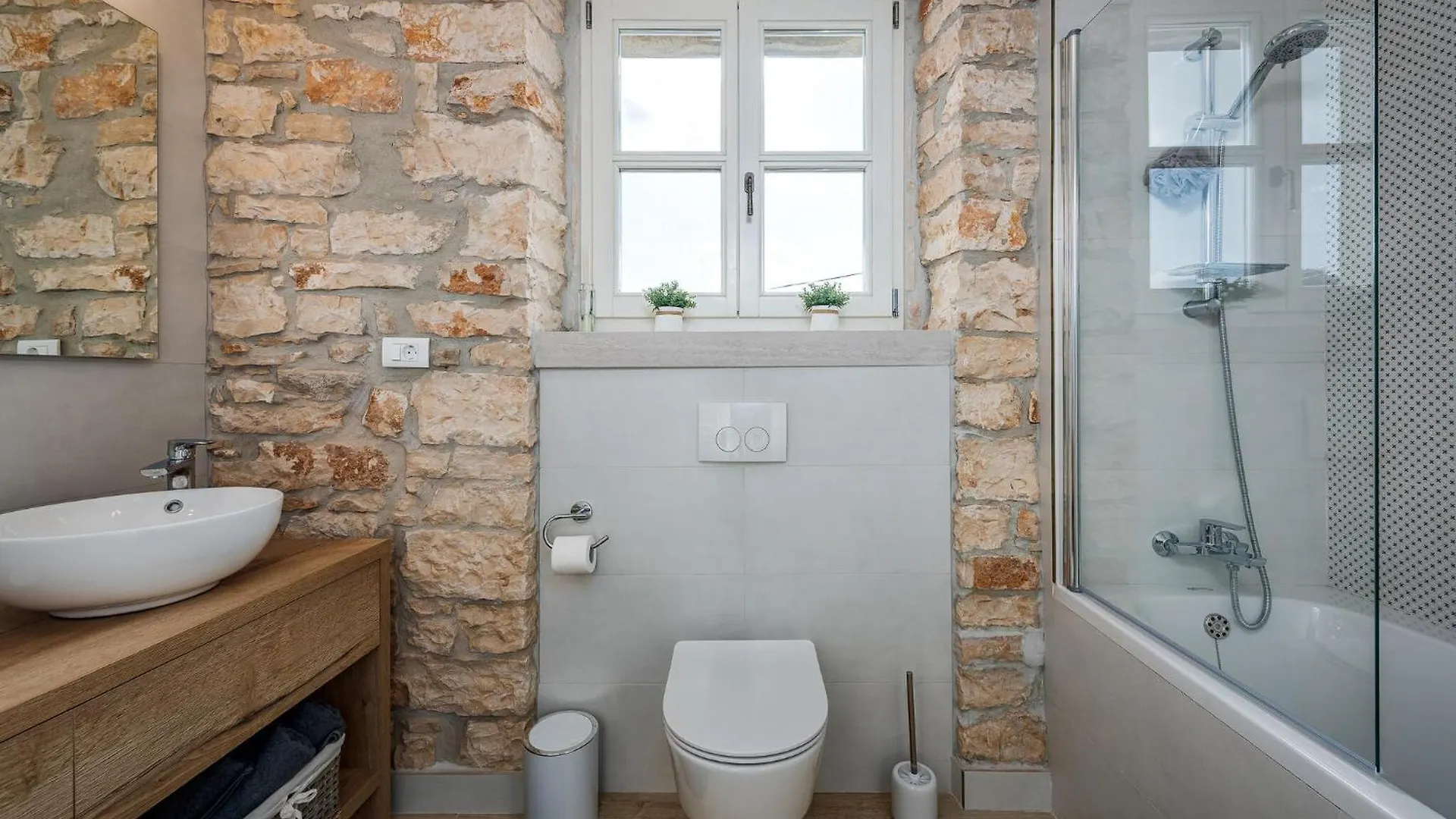 Awesome Home In Vodnjan With Wifi